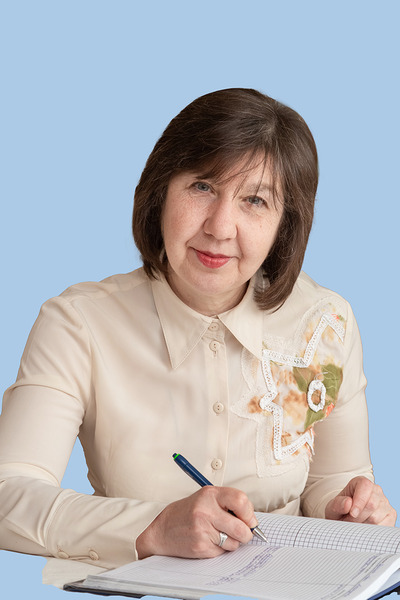 Лариса Олеговна Любцова.
